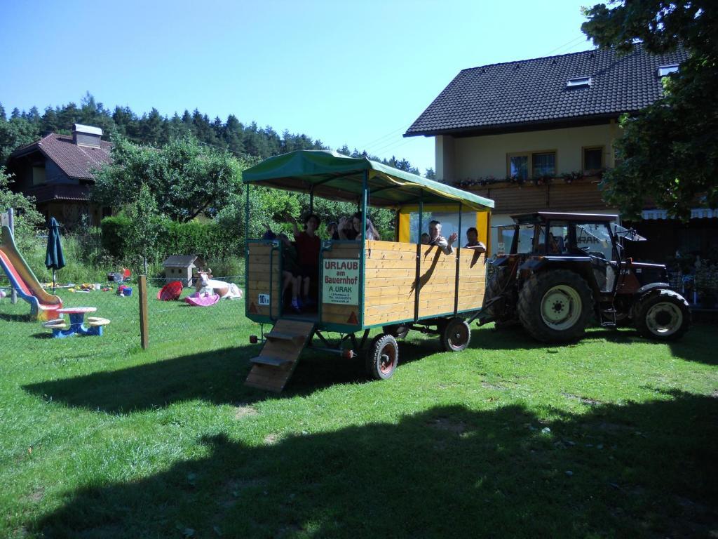 Erlebnisbauernhof Urak Sankt Kanzian am Klopeiner See Exterior photo